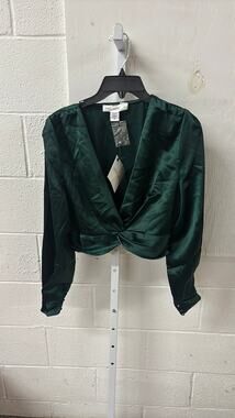 Spring and Mercer Size M NWT Dark Green long sleeve silky